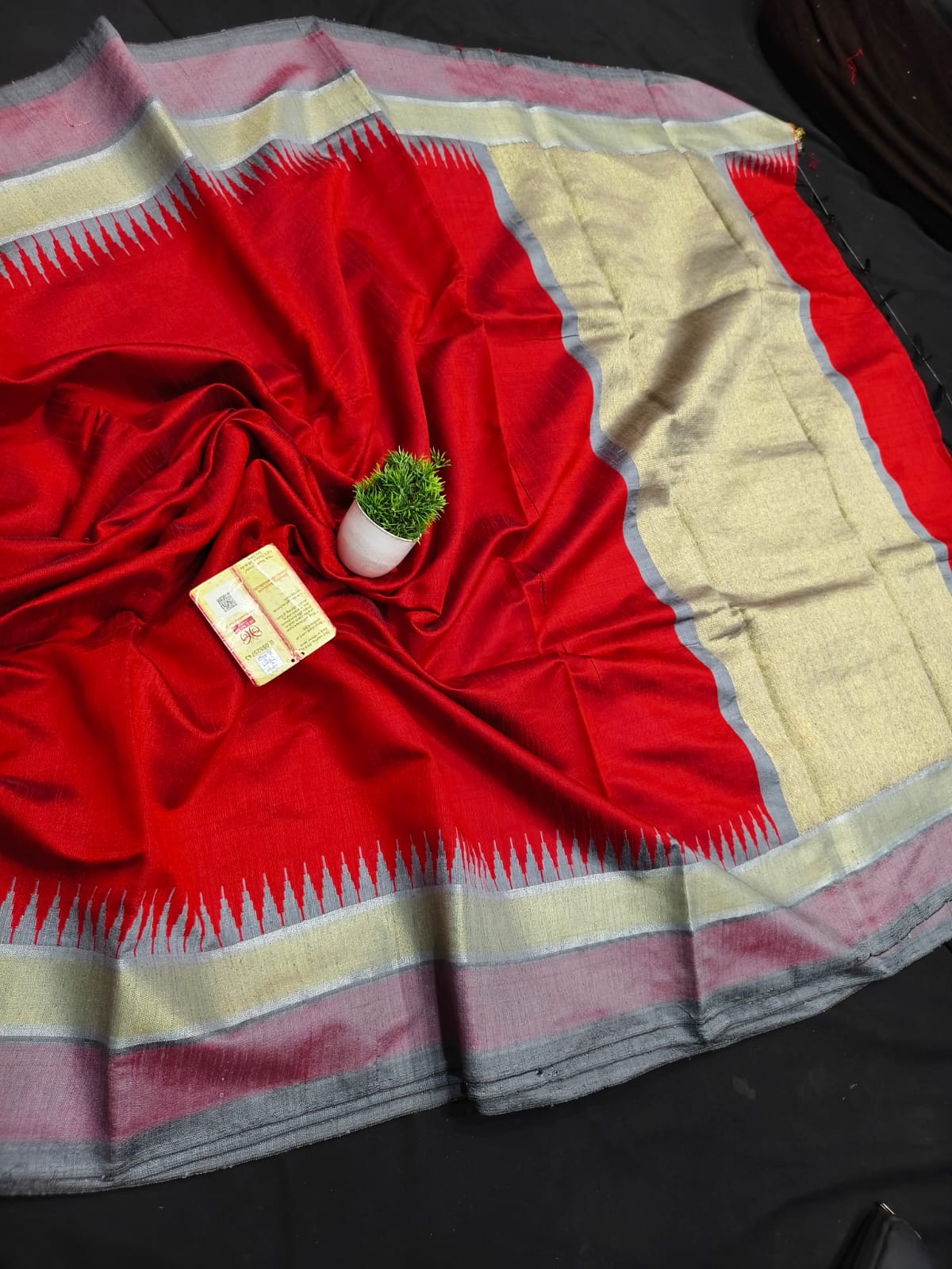 Handloom Raw Silk Saree - Black